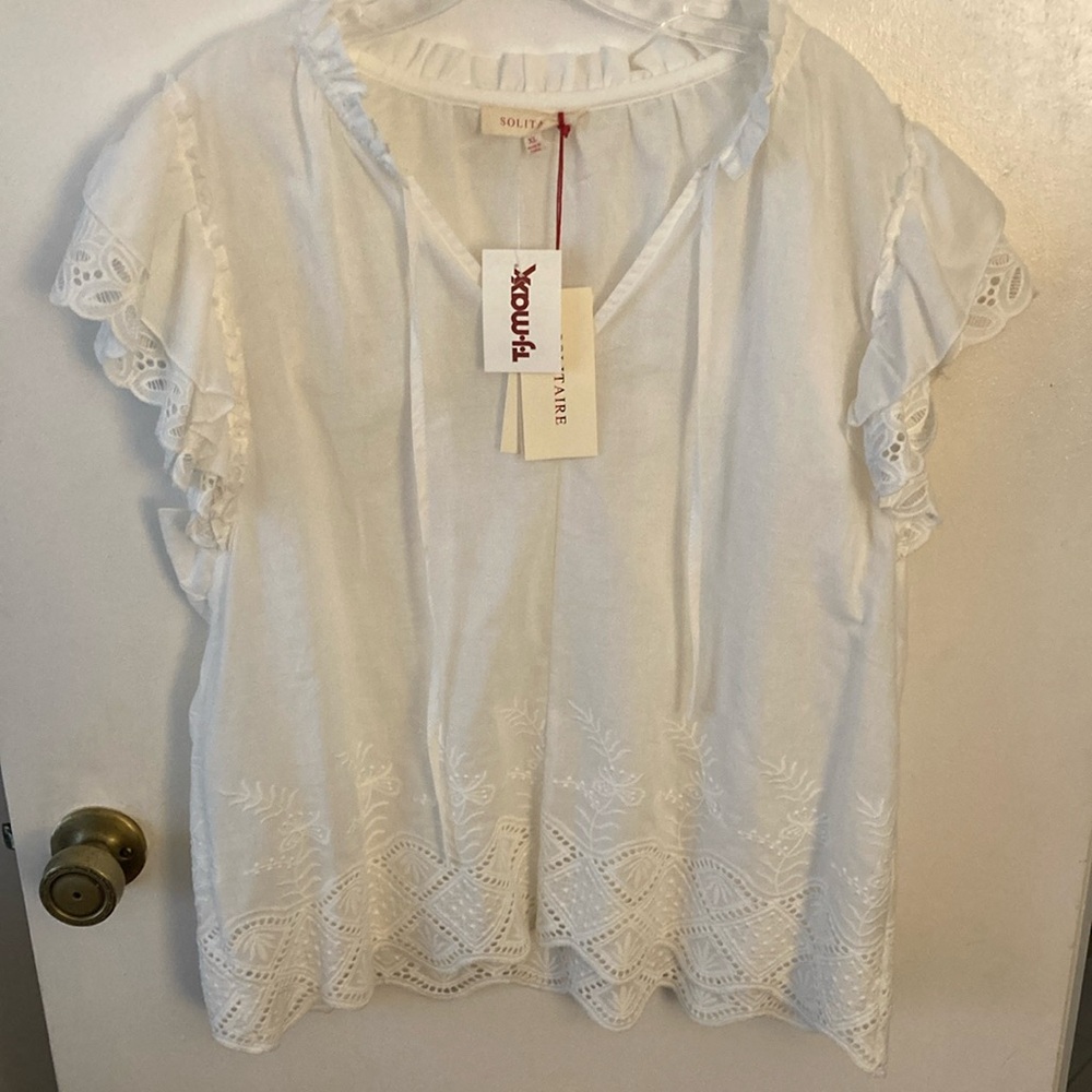 Solitaire White Flutter Sleeve Blouse with Mandarin Collar